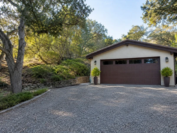 Illustration of a Los Altos Hills home