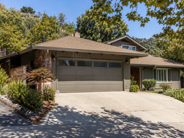 Illustration of a Los Gatos home